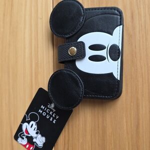 Disney Mickey Mouse 5 Pocket Expandable Snap Close wallet NWT